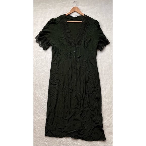 Zara Blogger’s Favorite Olive Green Vintage Lace V-Neck Button Down Midi Dress - Picture 10 of 16